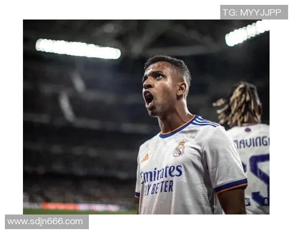 十大足球神球球星排名榜揭晓谁是史上最具传奇的进球王